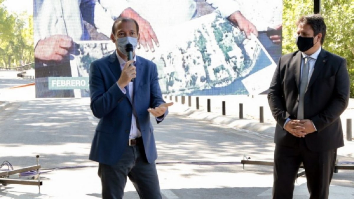 Gutiérrez flexibiliza los domingos, a partir del próximo