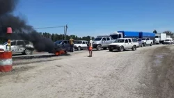 Otra vez cortan la ruta 22 en Puente 83, los vecinos