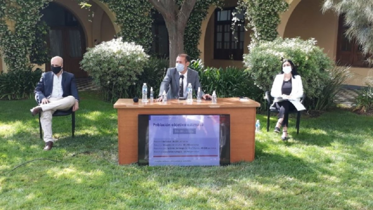 Neuquén prevé vacunar 44 mil personas por semana