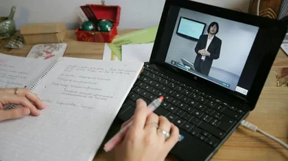 "Zoom", las nuevas aulas: Un 2021 virtual para los universitarios