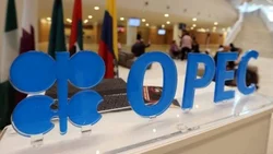 La OPEP, la vacuna y el excedente de petróleo