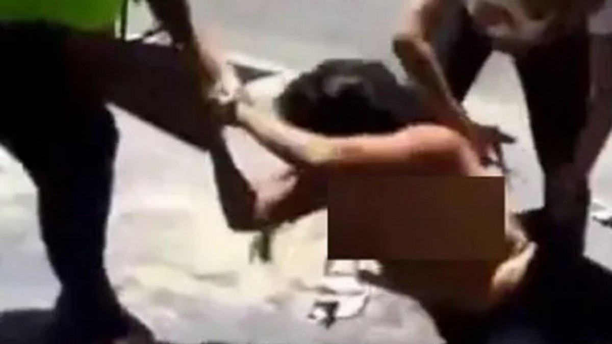 Comerciantes golpearon y desnudaron a una supuesta mechera
