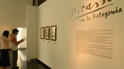 Con protocolos, reabren teatros y museos en Neuquén