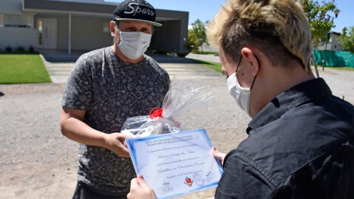 La empatía que devolvió la sonrisa a algunos alumnos