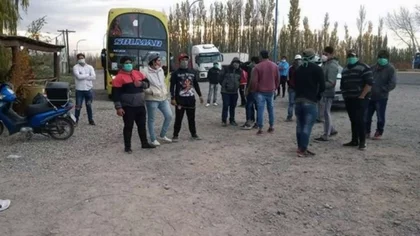 Diferencias entre chacareros y gobierno por los golondrinas