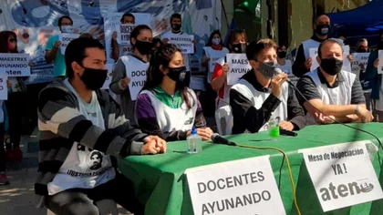 Aguinaldos, SÍ; aumentos salariales, NO