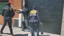 Hay otros 3 policías en la mira, asociados a la narco-banda