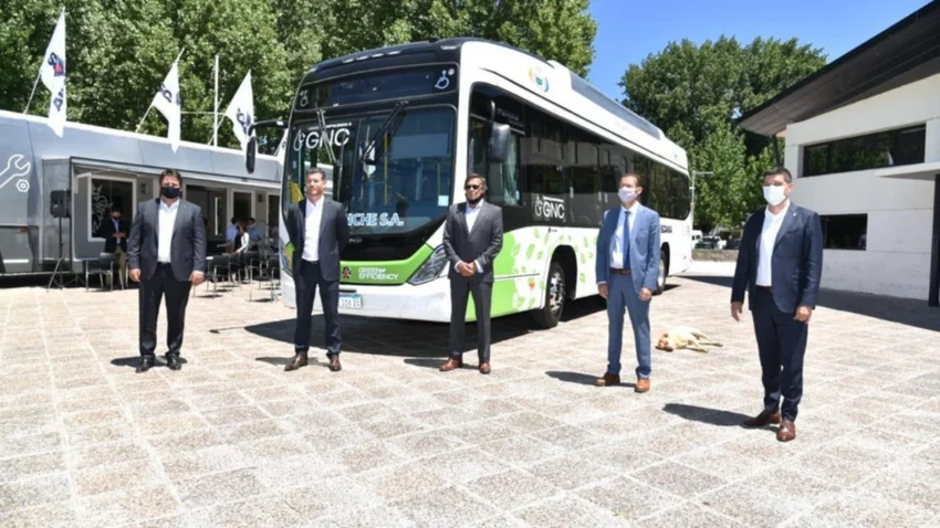 Neuquén tiene su primer colectivo que funciona a gas