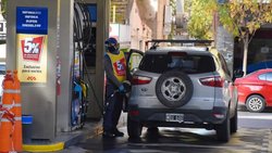 Desde hoy, aumenta el precio de los combustibles 4,5%