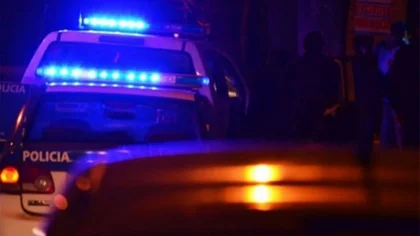 Un niño  muerto y su mamá grave: los atropelló un auto