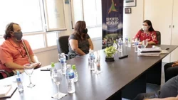 Sin discusión salarial, el gobierno recibió al gremio ATEN