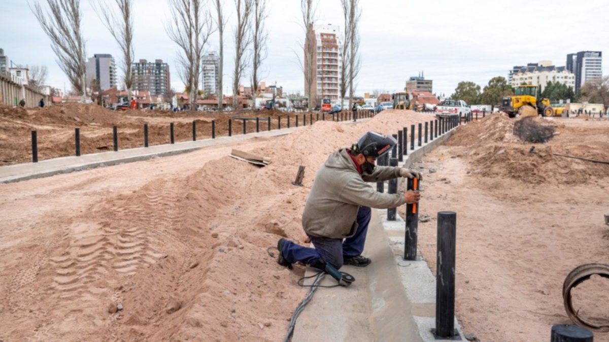Refuerzan seguridad para peatones en la capital neuquina