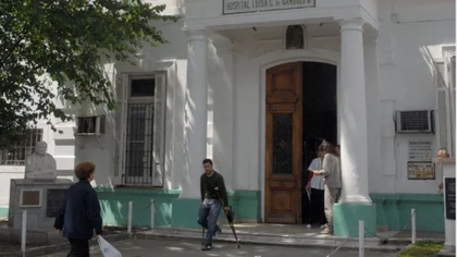 Golpeó a su esposa, le causó lesiones internas, y la mató