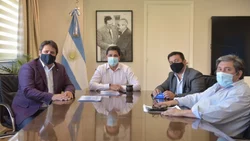 Están firmes los fondos para construir las paradas del tren