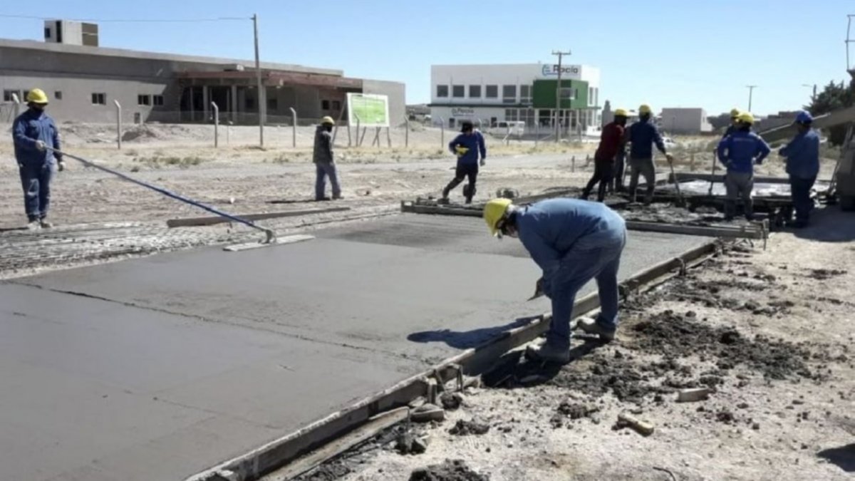 Los hospitales no se hacen... y Matzen reclama