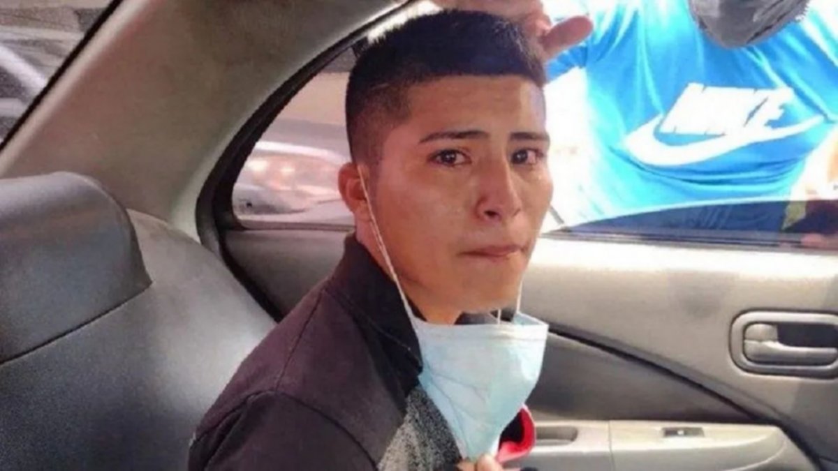 Robó, lo detuvieron, se puso a llorar y pidió por su mamá