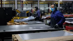 Prorrogaron la prohibición de despidos por 90 días