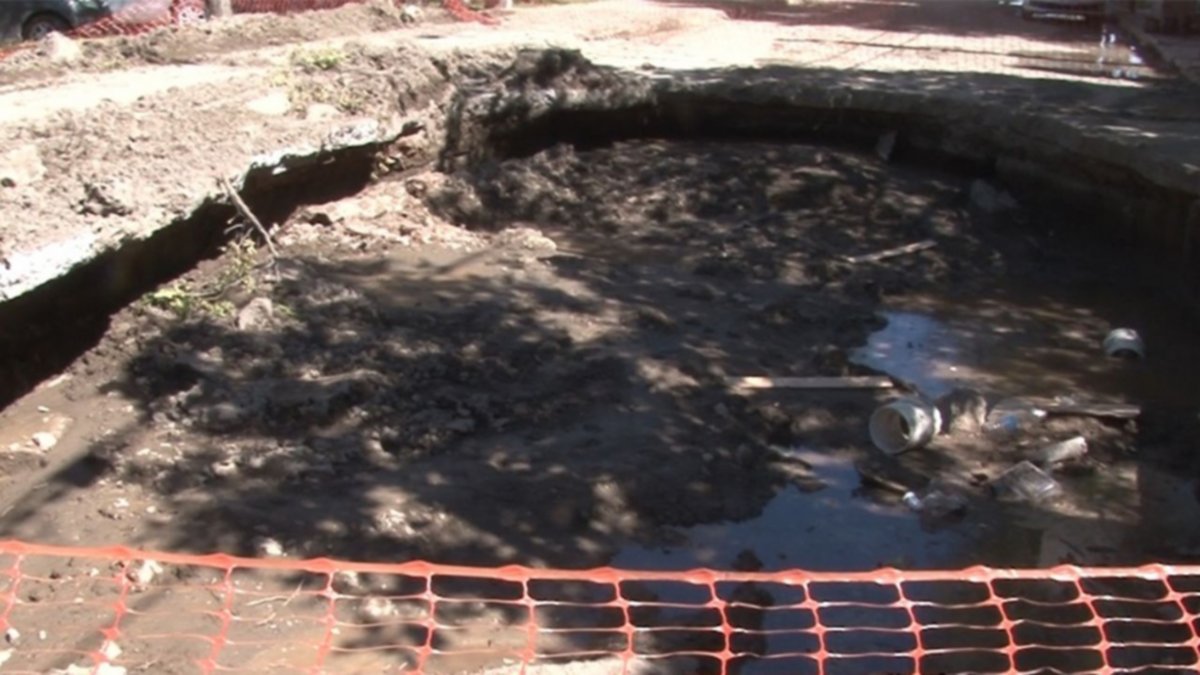 La cloaca ya se metió en las casas del bajo neuquino