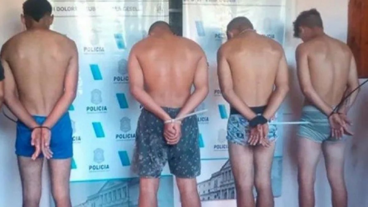 Les vendió harina en lugar de cocaína; lo mataron a puñaladas