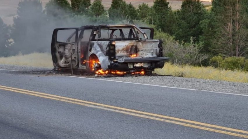 Volvían de Bariloche y se les prendió fuego la camioneta