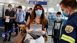 El Gobierno formalizó la restricción de vuelos