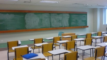 “Neuquén está en semáforo rojo, no depende de los docentes”