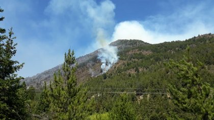 El Hoyo en estado de alerta por el incendio en El Bolsón