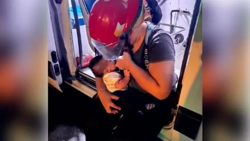 Amor y vocación: bombera amamantó a su bebé en pleno incendio