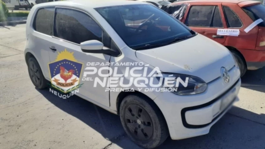 Recuperan en Neuquén un auto robado en Cipolletti