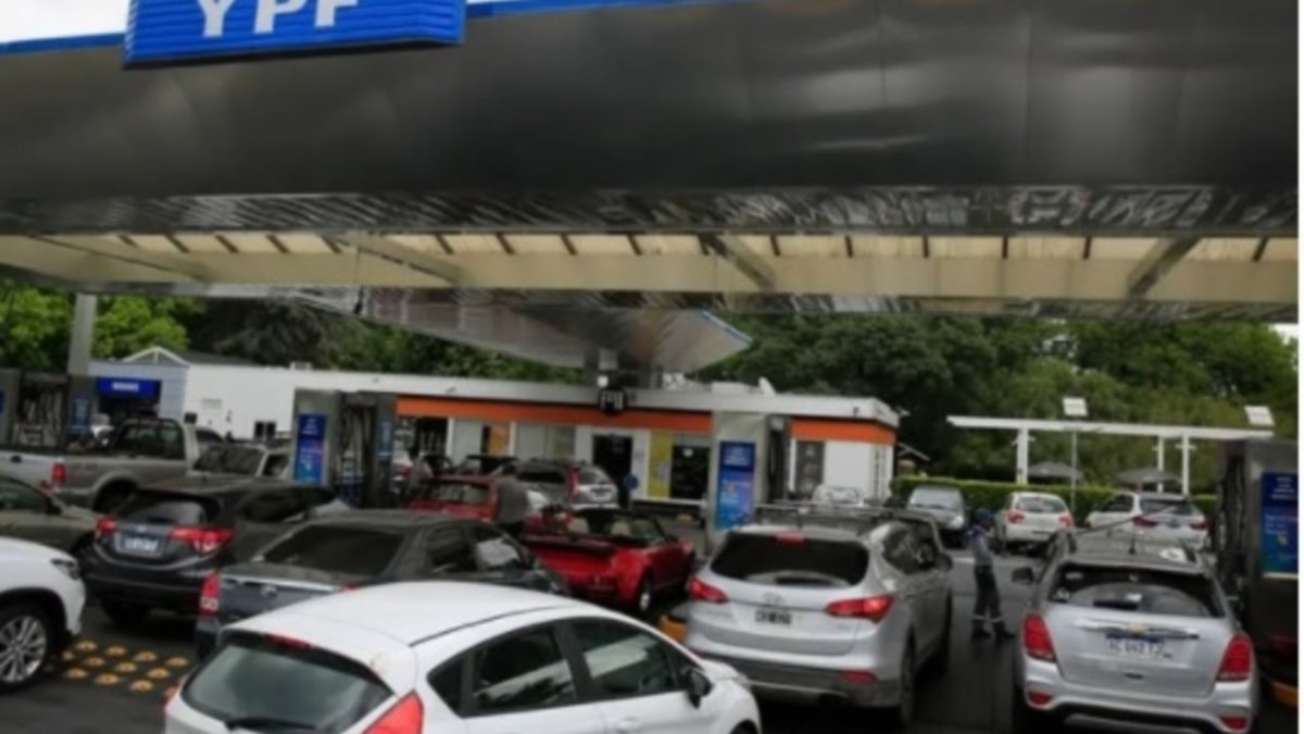 Otra vez: Cada 10 días aumentan las naftas