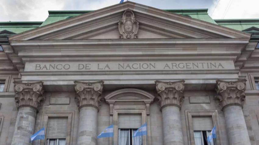 Intentan solucionar falla en saldos de cuentas de Banco Nación