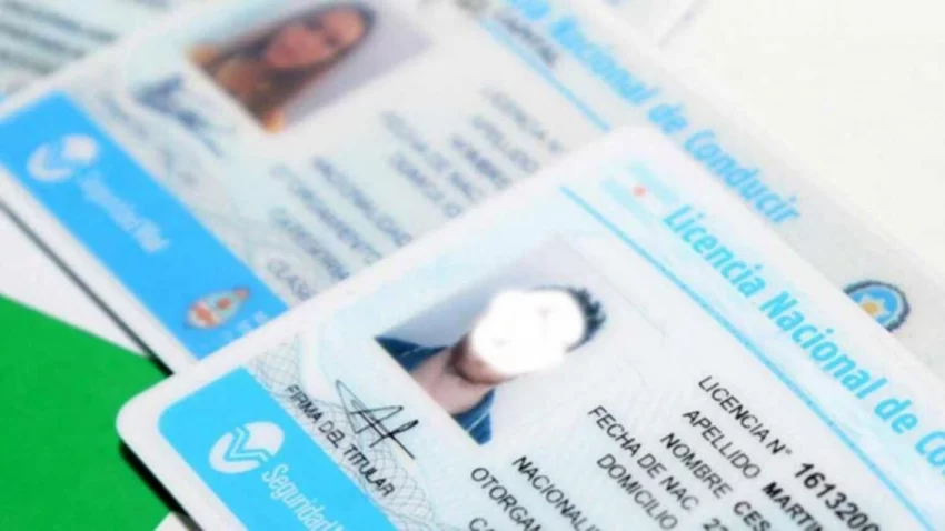 Una red delictiva vendía licencias de conducir por redes sociales