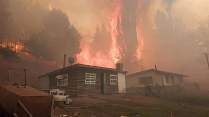 Al menos 130 evacuados en El Hoyo