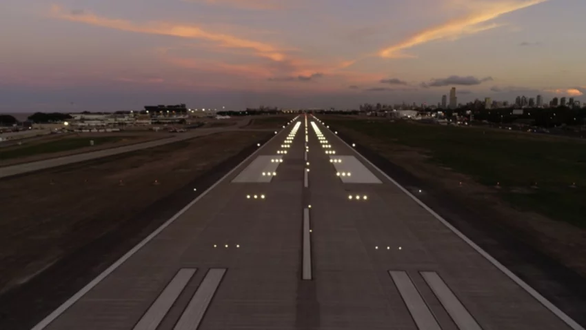 Vuelve a operar aeroparque con más de 80 vuelos programados