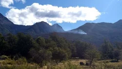 Otra vez fuego en la cordillera, ahora en Los Alerces