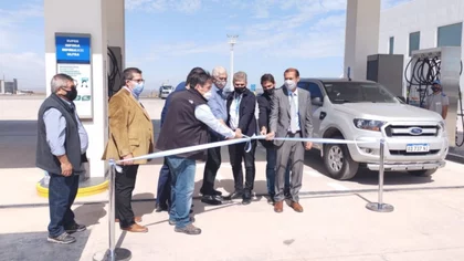 YPF: Nueva estación en Añelo y anuncios de inversiones