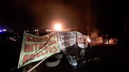 Autoconvocados de Salud cortan Ruta 7 en Añelo