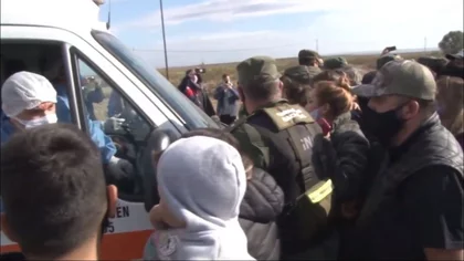 Turistas varados por el corte no dejaron pasar ambulancias
