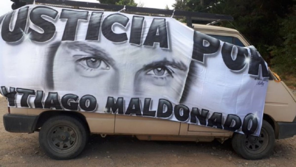 El hermano de Santiago Maldonado se enfrentó con Bullrich