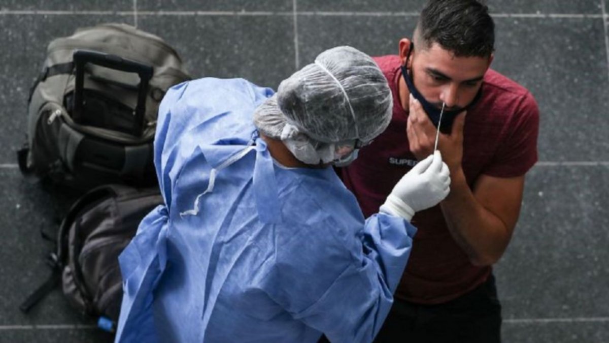 Avanza la segunda ola de coronavirus en el país: 27.001 casos