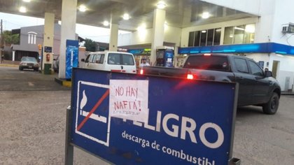 Mandan nafta desde San Luis para paliar el desabastecimiento