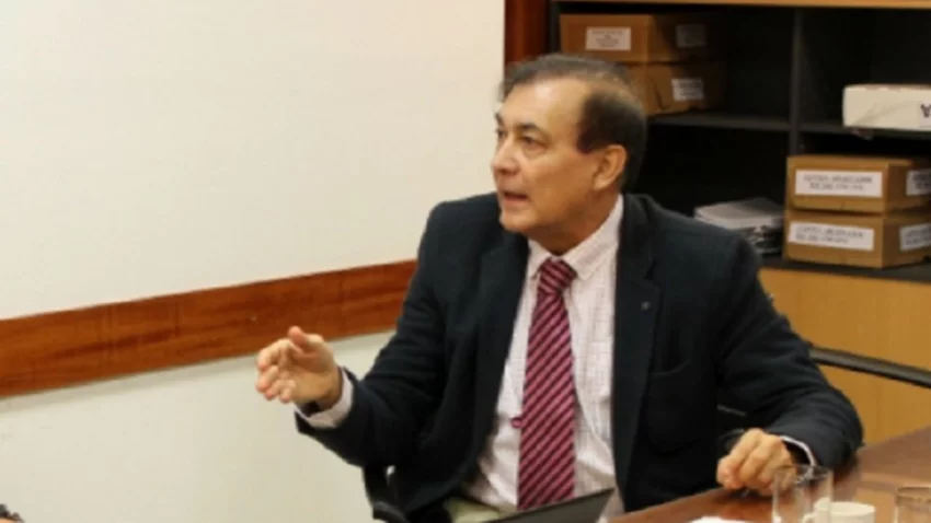 El ex juez Tobares no puede entrar a Cipolletti