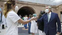 Habrá un bono nacional de 6.500 pesos para personal de Salud