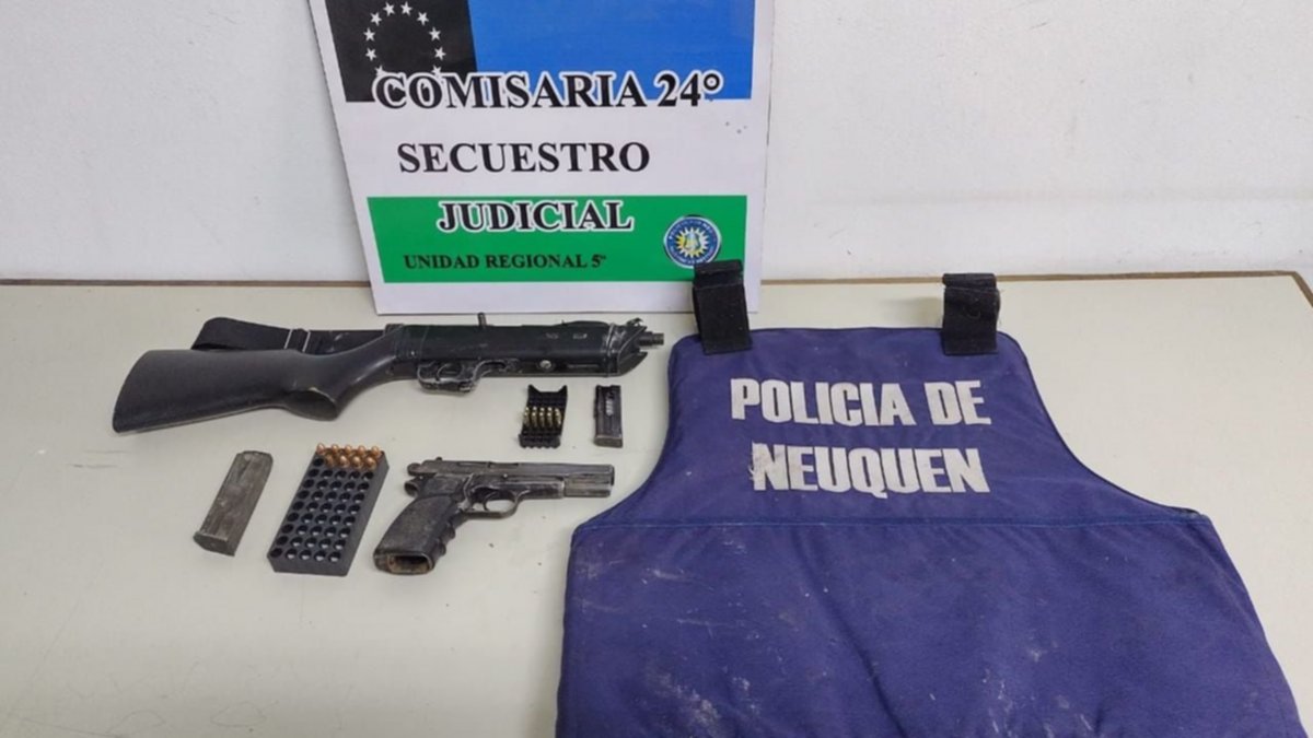 Lo atraparon con un chaleco antibalas y una 9 milímetros