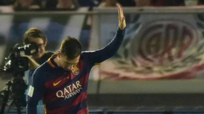 Ibrahimovic: “Hay River en Argentina para Messi”