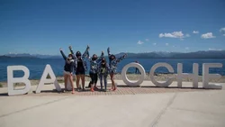 Viajó a Bariloche con síntomas y contagió a 65 compañeros