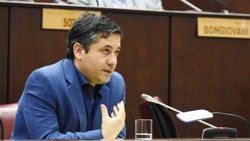 Mansilla: "Se tendría que haber discutido antes el endeudamiento"