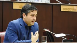 Mansilla: "Se tendría que haber discutido antes el endeudamiento"