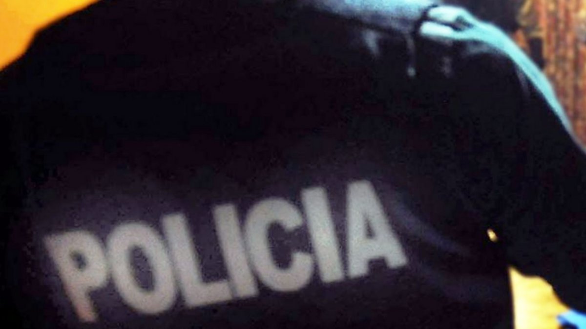 Simularon un allanamiento y robaron en una casa