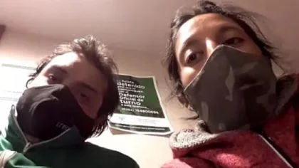 Debían cuidarlo pero lo ataban y encerraban en una tapera